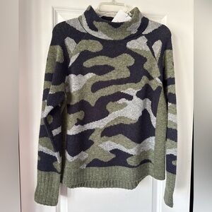 New With Tags Fate Camouflage Sweater, Size Small.